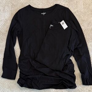 2 pack - Old Navy Black Long-Sleeve Maternity Crewneck Top